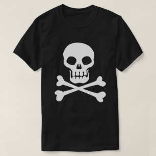 Calavera pirata y camiseta cruzada