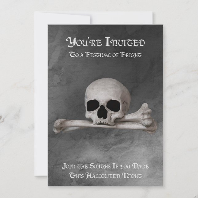 Calavera y huesos cruzados en la invitación de Hal (Anverso)
