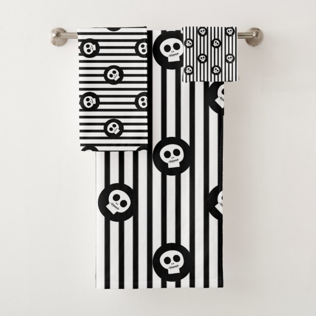 Calaveras Negras y Blancas Pequeñas y Caprichosas (In situ)