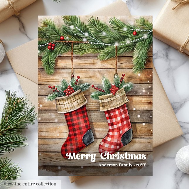Calcetín de Navidad rústico corona de pino tradici (Rustic Christmas stocking traditional pine wreath Holiday Card )