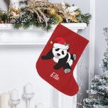 Calcetín Navideño Grande Cute Panda Bear Niños Rojos Personalizados<br><div class="desc">Este hermoso oso panda de Navidades presenta un lindo panda con un sombrero rojo de Santa. Este bonito de Navidades de animales personalizados está decorado con un bonito fondo de vacaciones rojo. Personalice con su propio texto en la parte inferior para un regalo elegante.</div>