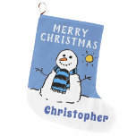 Calcetín Navideño Grande Imagen de Snowman en una imagen personalizada<br><div class="desc">Navidades se paran con el diseño de invierno de Snowman al estilo personalizado. El muñeco de nieve escarpado se pone sobre un fondo azul. Añade tus propios detalles.</div>