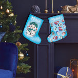 Calcetín Navideño Grande Luces brillantes en invierno se preguntan Navidade<br><div class="desc">Este lindo y lúdico patrón de ilustracion es perfecto para la temporada de vacaciones de los Navidades. Presenta nevados de acuarela pintados a mano en diferentes escenarios. El del frente es un muñeco de nieve enredado con luces brillantes. El patrón en la parte de atrás incluye un malabarismo de bolas...</div>