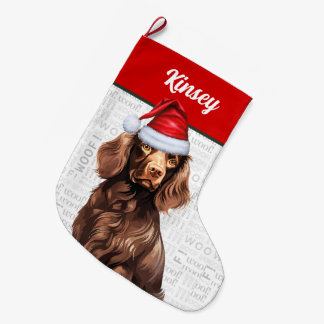 Calcetín Navideño Grande Navidades Boykin Spaniel con el nombre Woof Backgr