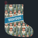 Calcetín Navideño Grande Navidades de Snowman de color acuático personaliza<br><div class="desc">Acuarela acogedora snowmen con cálidas bufandas rojas y gorras de cuchillos calientes y un bonito verde,  rojo y azul de pinar fondo Navidad personalizado de caldo.</div>