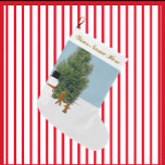 Calcetín Navideño Grande Navidades grandes de Snowman reaccionando<br><div class="desc">Este Snowman Large Stocking tiene un muñeco de nieve,  dos niños de jengibre y un pino. Este diseño está disponible en una serie de productos en nuestra tienda Zazzle,  MarBeth Holidays,  en http://www.zazzle.com/MarBethHolidays.</div>