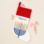 Calcetín Navideño Hanukkah Menorah personalizado<br><div class="desc">Decoración de la casa de Hanukkah,  un surtido personalizado con tu nombre o texto,  y una Menorah colorida</div>