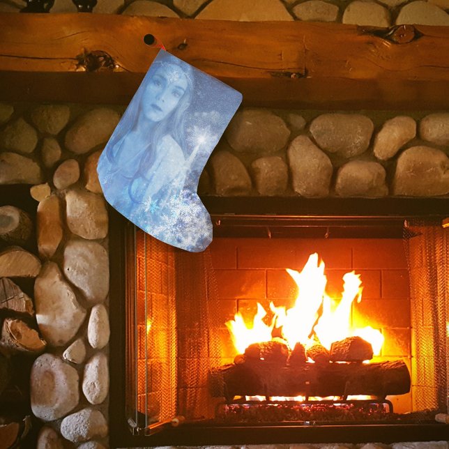 Calcetín Navideño Pequeño Arte de fantasía de reina de la nieve Navidades (Subido por el creador)