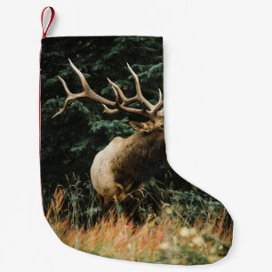 CALCETÍN NAVIDEÑO PEQUEÑO BROWN DEER ON GREEN GRASS DURANTE EL DÍA