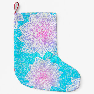 Calcetín Navideño Pequeño Colores azul y rosa adornados con flores sin costu