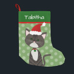 Calcetín Navideño Pequeño Cuto tabby Santa Cat<br><div class="desc">Crea una media personalizada para tu gato o amante de los gatos. Este diseño consiste en un bonito gato personalizado de tabby gris con sombrero de Santa y colores Navidades con la capacidad de personalizar a sus necesidades. Diseño original de Night Owl's Menagerie,  2020.</div>