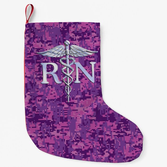 Calcetín Navideño Pequeño Enfermera inscrita RN Caduceus en camuflaje rosado (Anverso)