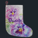 Calcetín Navideño Pequeño Flores de color de agua Pansy nombre floral Stocki<br><div class="desc">Pansy Watercolor Flowers Floral Love Personalizado Navidades de nombres personalizables. Un diseño floral glorioso. Diseñado a partir de mis pinturas acuáticas originales,  que pinté desde mi propio jardín de flores.</div>