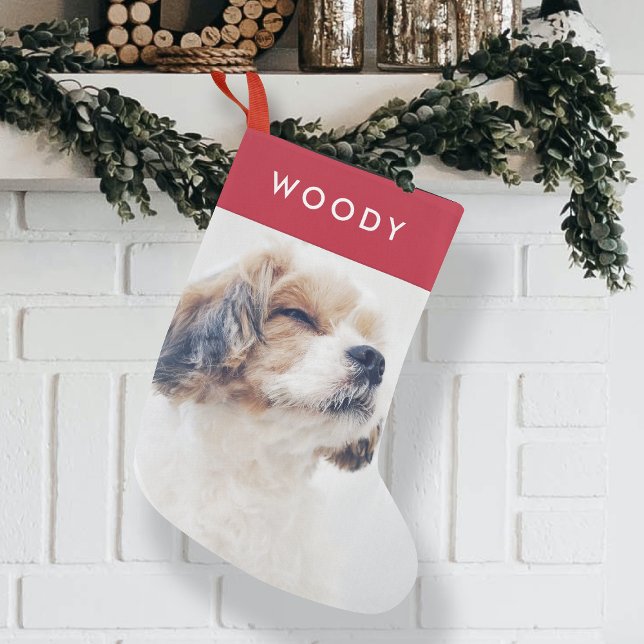 Calcetín Navideño Pequeño Foto de perro de navidades | Moderno Mascota rojo  (Dog photo Christmas stocking by Guava, featuring a modern red design and custom pet name)