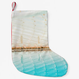 CALCETÍN NAVIDEÑO PEQUEÑO FOTOGRAFÍA ARQUITECTURAL DE UNA PISCINA CUBIERTA