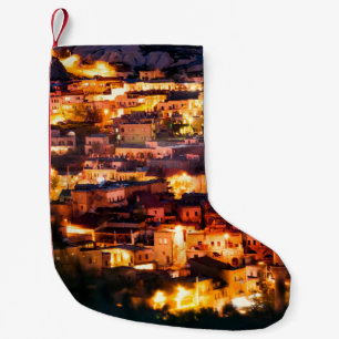 Calcetín Navideño Pequeño Hermosa vista Goreme por la noche. Famoso centro d