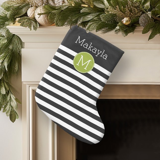 Calcetín Navideño Pequeño Monograma verde del patrón rayado negro y blanco (Personalized Christmas Stocking)