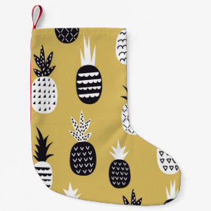 Calcetín Navideño Pequeño Negro, piñas blancas, fondo amarillo