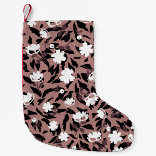 Calcetín Navideño Pequeño Patrón floral sobre fondo leopardo.