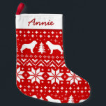 Calcetín Navideño Pequeño Patrón rojo y blanco de las siluetas de San Bernar<br><div class="desc">Los Navidades de Saint Bernard Lover se levantan. Patrón de estilo de suéter navidad con siluetas blancas de San Bernardo. Añade tu nombre o el nombre del perro a esta linda reserva de vacaciones. Una adición perfecta para colgarse de la manto de la chimenea. Todos quieren ser incluidos en las...</div>