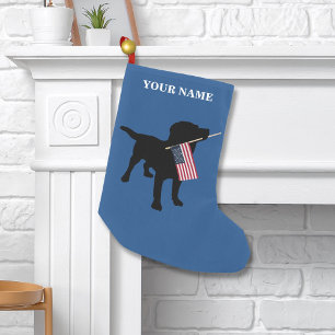 Calcetín Navideño Pequeño Perro negro del laboratorio con la bandera