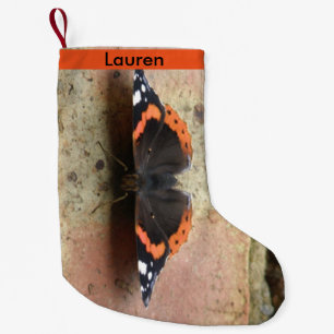 Calcetín Navideño Pequeño Personalizado mariposa almirante rojo descansando