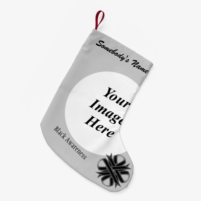 Calcetín Navideño Pequeño Plantilla de cinta negra de trazo por Kenneth Yonc (Frente (Colgado))