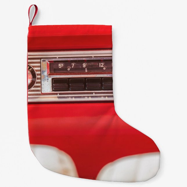 Calcetín Navideño Pequeño Radio de autos viejos dentro de un auto americano  (Anverso)