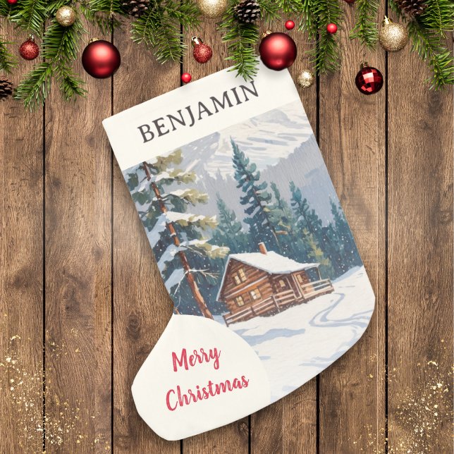 Calcetín Navideño Pequeño Rustic Winter Snow Country Cabaña con Feliz Navida (A Christmas stocking with picture of country cabin in snow, Merry Christmas greeting and custom name)