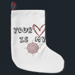 Calcetín Navideño Pequeño Tu corazón es mi brújula<br><div class="desc">Esta frase sugiere que el corazón de la persona está guiando la dirección o el camino en la vida de otra persona, similar a como una brújula señala la dirección del verdadero norte. Implica una profunda conexión y confianza entre dos personas, donde una persona depende de la intuición y la...</div>
