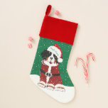 Calcetín Navideño Personalizado Bernese Mountain Dog Santa Paws<br><div class="desc">Navidades personalizados lindo Holiday Bernese Mountain Dog con garrapatas de doodle efecto Santa y Santa sombrero sosteniendo una lata de caramelo en la boca. ¡navidades amables abasteciéndose para los amantes de los berlineses! Fondo de nieve festivo. © EMR Designs</div>