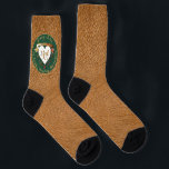Calcetines 3.ª imagen de cuero de aniversario Boda<br><div class="desc">Esto es divertido, calcetines de equipo honrando tu amor en tu tercer aniversario de boda de cuero! He diseñado estos con "audaz" en mente y las tradicionales imágenes de jade y cuero junto con tu texto medallón y mis lujosos corazones hacen un diseño regal y adecuado para tu día especial!...</div>