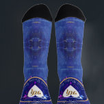 Calcetines 9.º Aniversario de Lapis<br><div class="desc">¿Es su noveno aniversario boda? No será divertido dar esto; un emblema del corazón de diseño clásico sobre calcetines de color lapis lazuli marca su hito.</div>