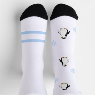 Calcetines Adorable Pingüino Regordete con Copos de Nieve
