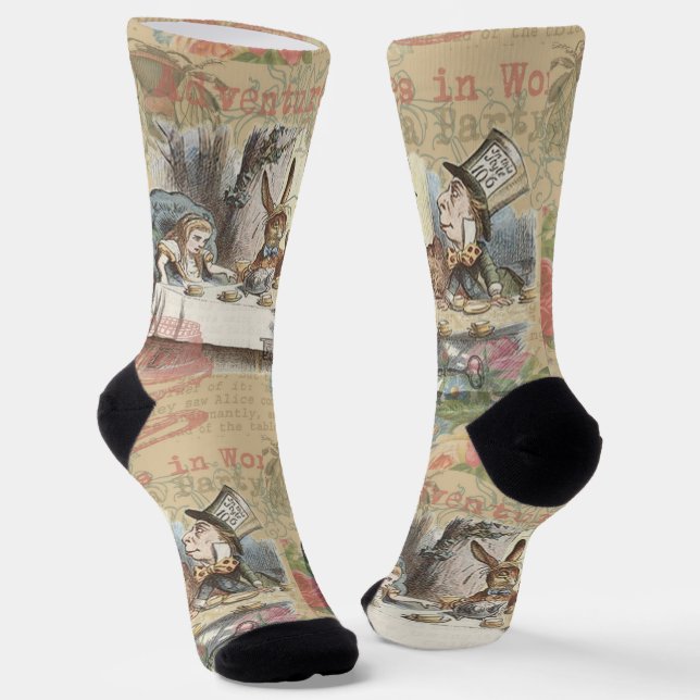 Calcetines Arte de la fiesta del té loca de Alicia en el país (Angular)