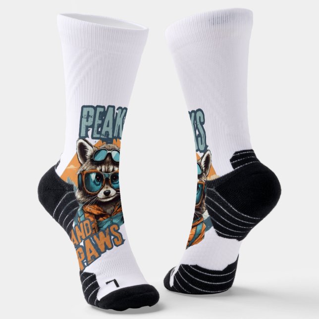 Calcetines Audaz gráfico de mapache y montañas (Angular)