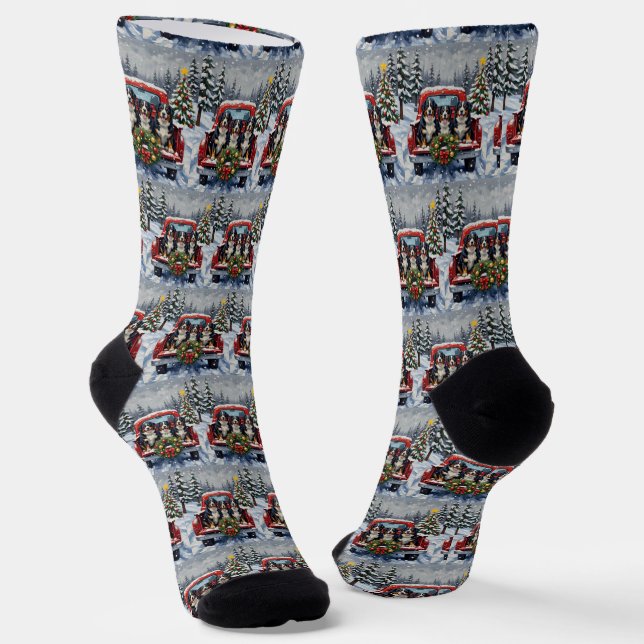 Calcetines Bernese Mountain Dog Christmas Red Truck Holiday (Angular)