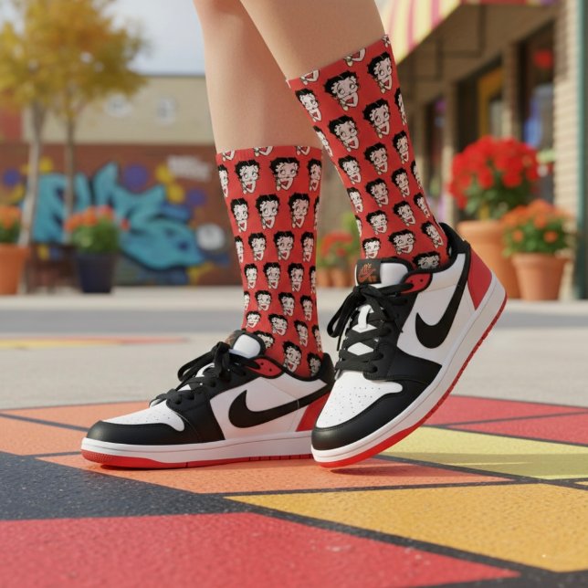 Calcetines Betty Socks (Subido por el creador)