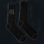 Calcetines Boda Pareja de Iniciales Moda moderada mínima negr<br><div class="desc">Con su intemporal color negro y diseño de moda,  nuestros Socks de Moda son una sofisticada elección para cualquier celebración boda. También sirven como un conservador significativo que la pareja puede apreciar mucho después del gran día.</div>