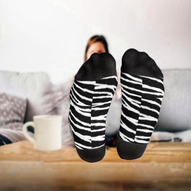 Calcetines Cadenas de asfalto (These Cords Of Asphalt Socks, can easily become your favorite socks to wear!)