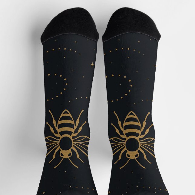 Calcetines Celestial Bee Trail – Elegant Cosmic Gold Design (Arriba)
