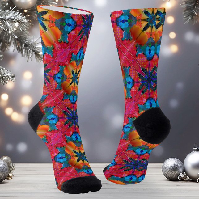 Calcetines Coloridas acuarelas Feliz Navidad Patrones de zóca (Christmas socks featuring a modern abstract geometric watercolor design in seasonal warm red)