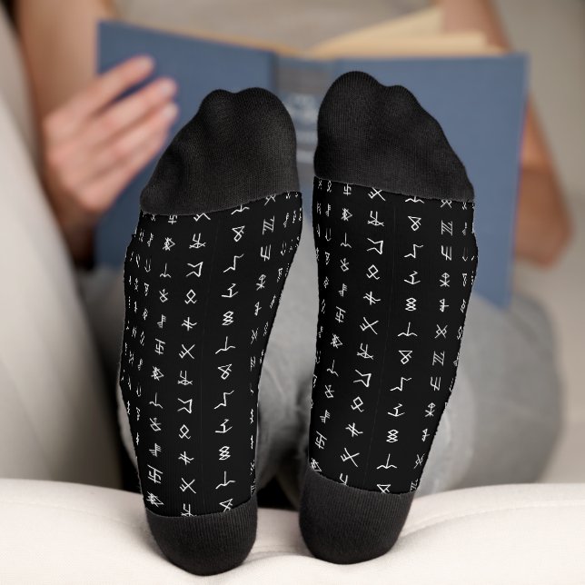 Calcetines con Patrón de Runas Místicas (Abajo)