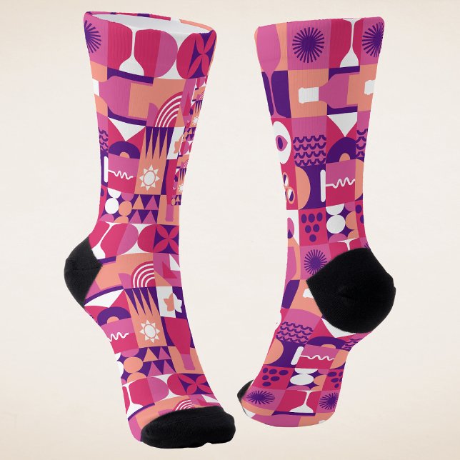 Calcetines Copa de vino rosa retro Bauhaus patrón (Subido por el creador)