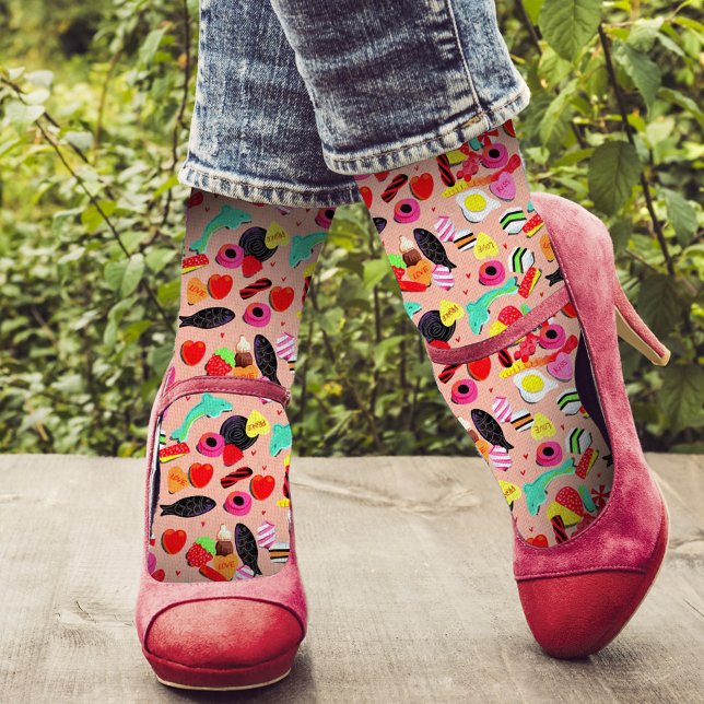 Calcetines Cuidados valentines caramelos rosados y corazón (Subido por el creador)