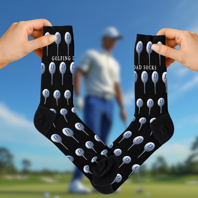 Calcetines de golf negros con monograma para papá  (Teeing off? You'll need new socks for that. Just add your initial and golf ball number)