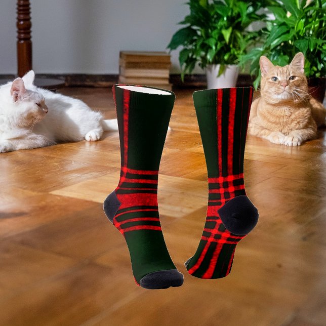 calcetines de patrón de tartán rojo y negro (Subido por el creador)