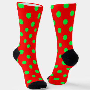 Calcetines Diseño de puntos de polka verde de fondo rojo