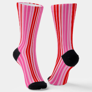 Calcetines Diseño de rayas verticales rosadas y rojas de chic