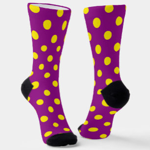 Calcetines Diseño del patrón de puntos de polka amarillo sobr